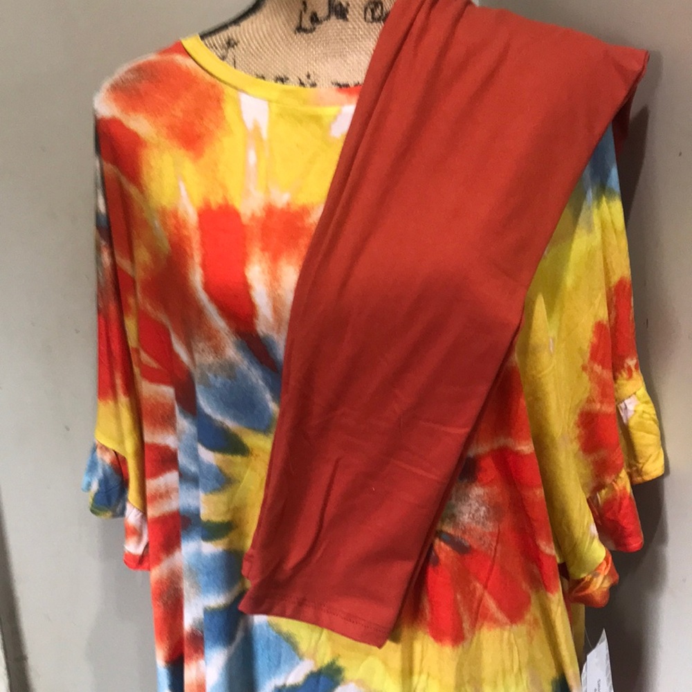 COPY - 2X Dahl with TC Leggings